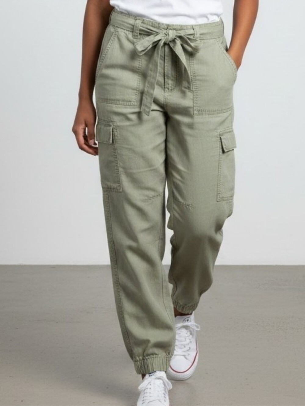 LOFT Women's Olive Cargo Pants With tie waist And Zipper Jogger Ankles 8